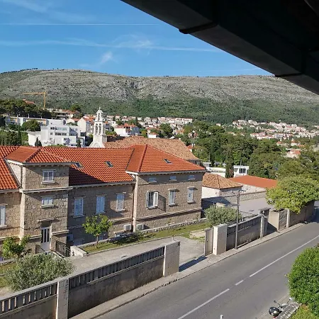 Tina Dubrovnik