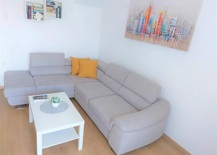 Tina דוברובניק